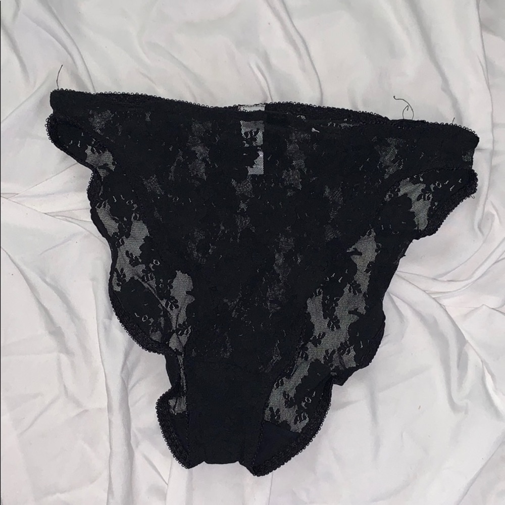 Vintage Christian Dior high cut black lace panties - Picture 4 of 15